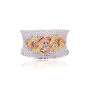 BRACELETE